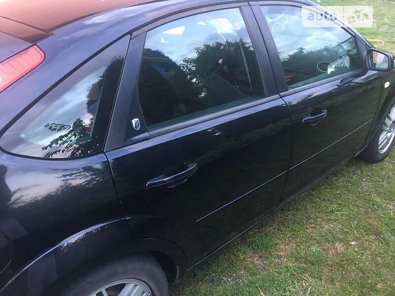 Хетчбек Ford Focus 2005 в Львові
