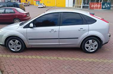 Хэтчбек Ford Focus 2007 в 