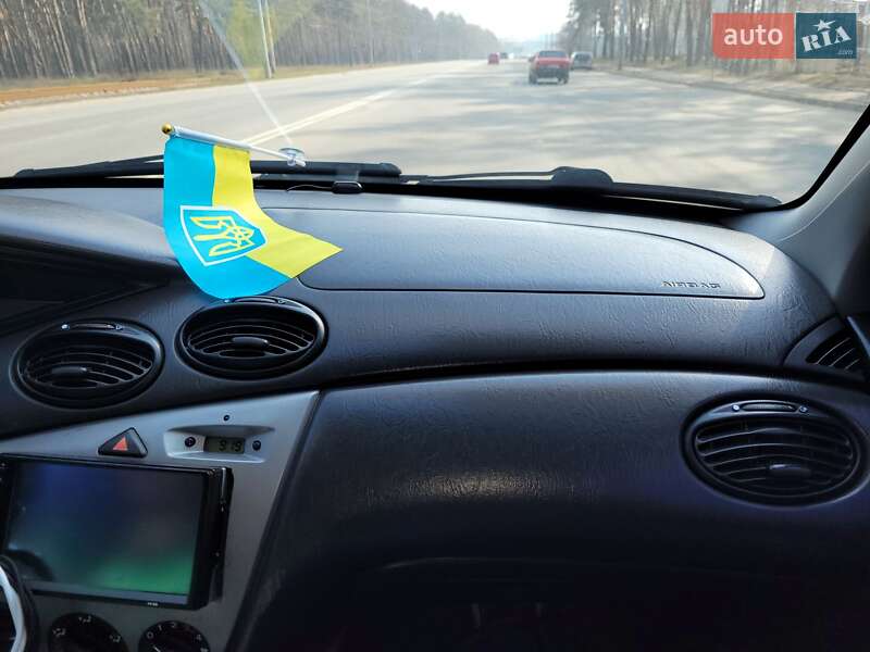 Седан Ford Focus 2003 в Харкові