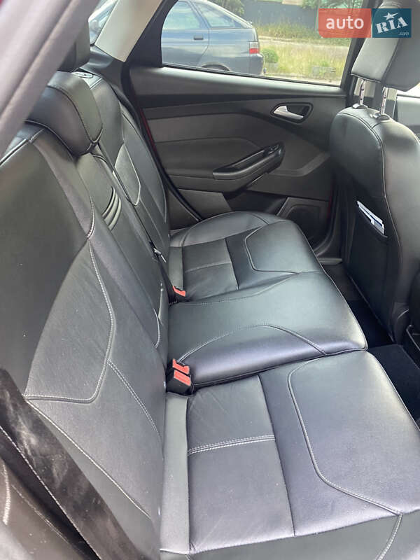Седан Ford Focus 2016 в Чернигове фото 11 Седан Ford Focus 2016 в Чернигове