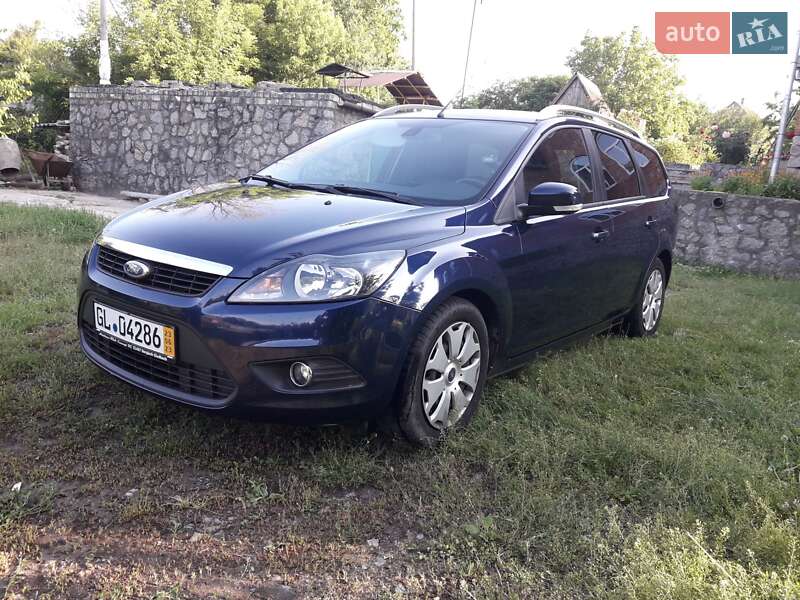 Универсал Ford Focus 2010 в Богодухове