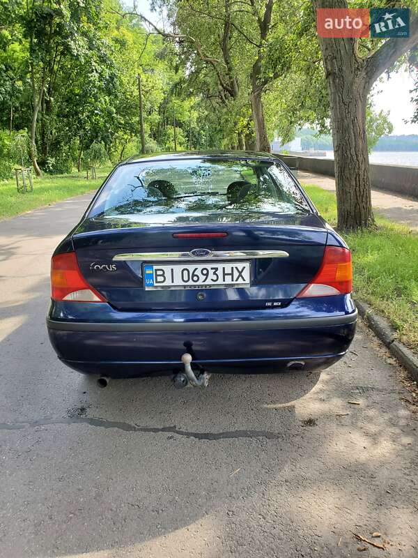 Седан Ford Focus 2001 в Светловодске