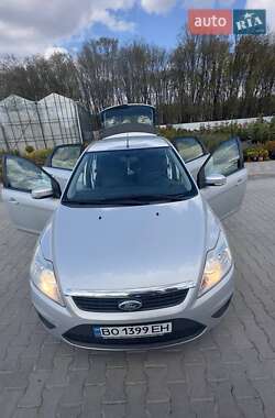 Хэтчбек Ford Focus 2008 в 