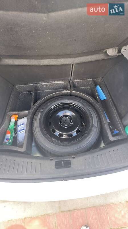 Хэтчбек Ford Focus 2008 в Тернополе