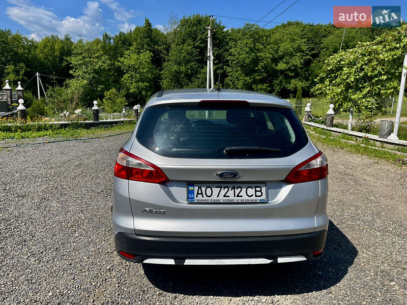 Универсал Ford Focus 2011 в Тячеве фото 2 Универсал Ford Focus 2011 в Тячеве