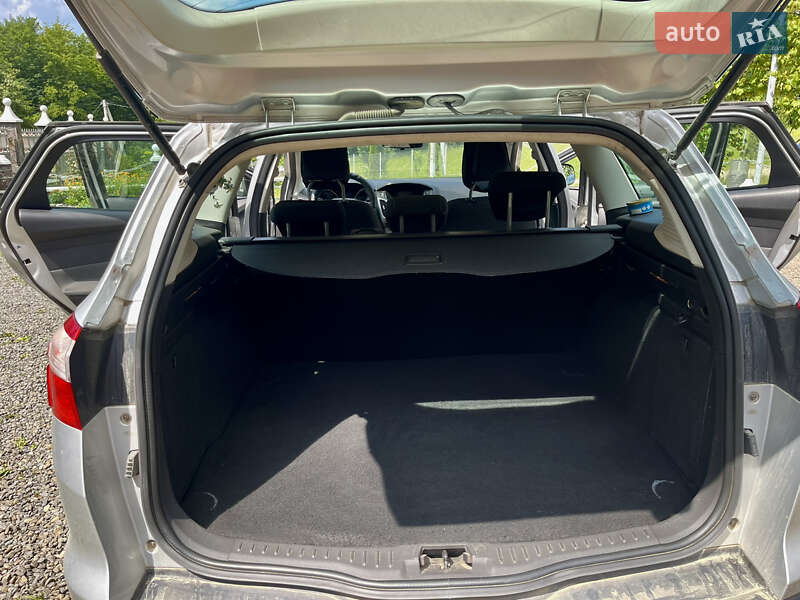 Универсал Ford Focus 2011 в Тячеве фото 13 Универсал Ford Focus 2011 в Тячеве