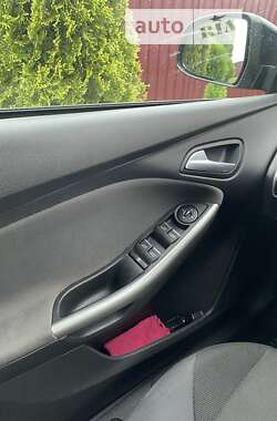 Универсал Ford Focus 2012 в 