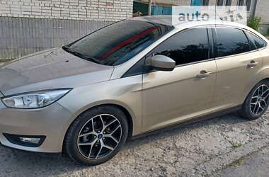 Седан Ford Focus 2017 в Ромнах