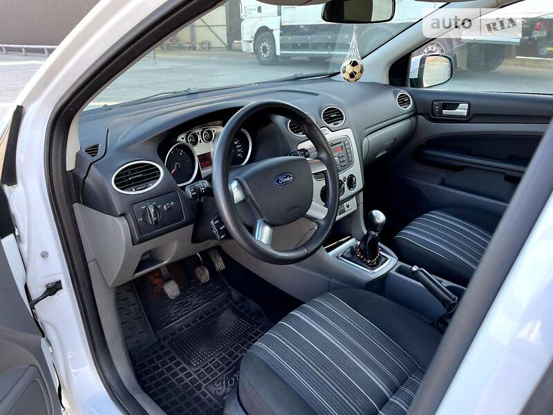 Універсал Ford Focus 2010 в Новоукраїнці фото 16 Універсал Ford Focus 2010 в Новоукраїнці