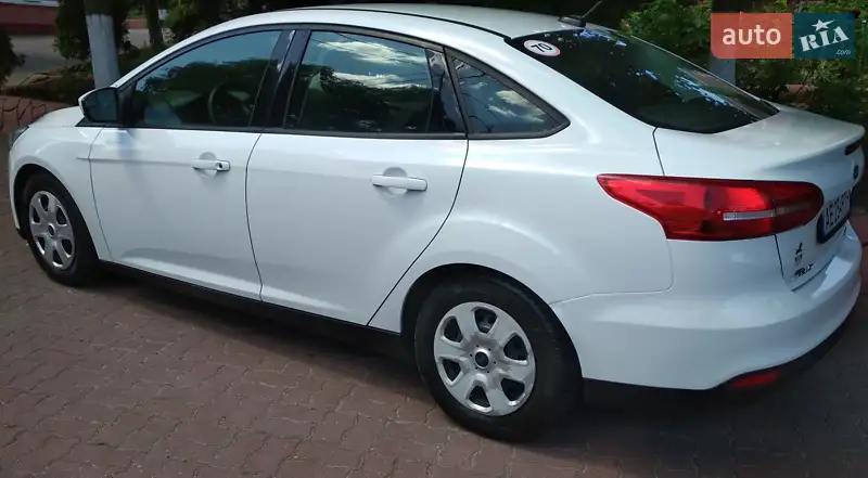 Ford Focus 2016 VIN 1FADP3E27GL294696 фото оголошення 2 з 57