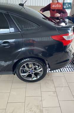 Седан Ford Focus 2012 в 