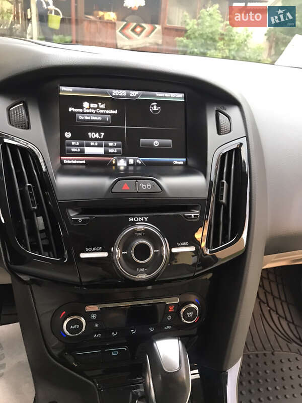 Хэтчбек Ford Focus 2012 в Буске