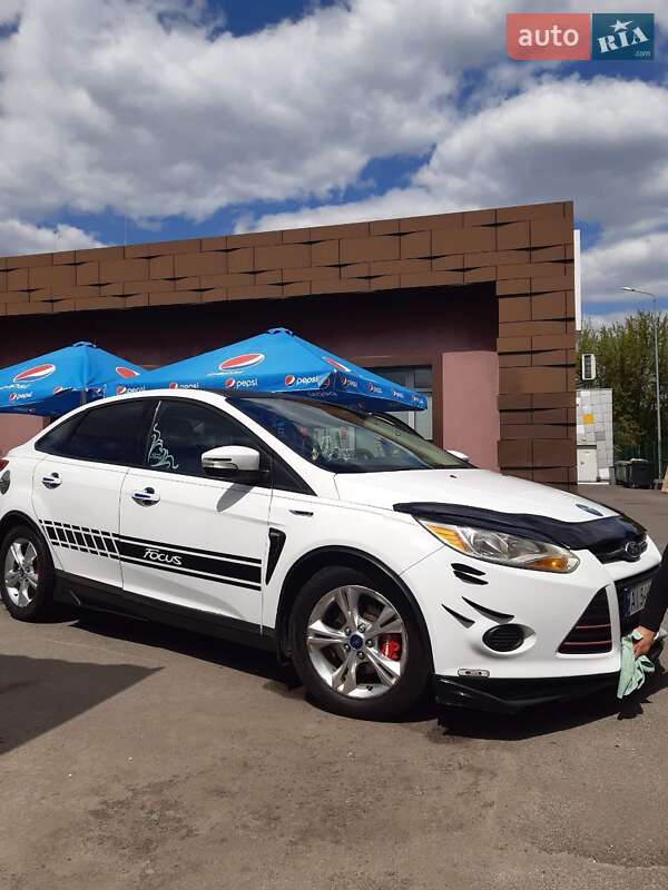 Седан Ford Focus 2013 в Киеве