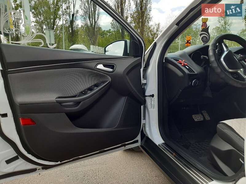 Седан Ford Focus 2013 в Киеве