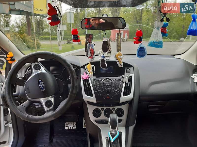 Седан Ford Focus 2013 в Києві фото 50 Седан Ford Focus 2013 в Києві