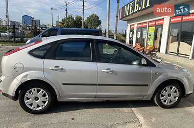 Хэтчбек Ford Focus 2007 в Вышгороде