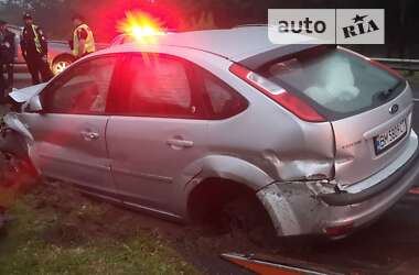 Хэтчбек Ford Focus 2005 в 