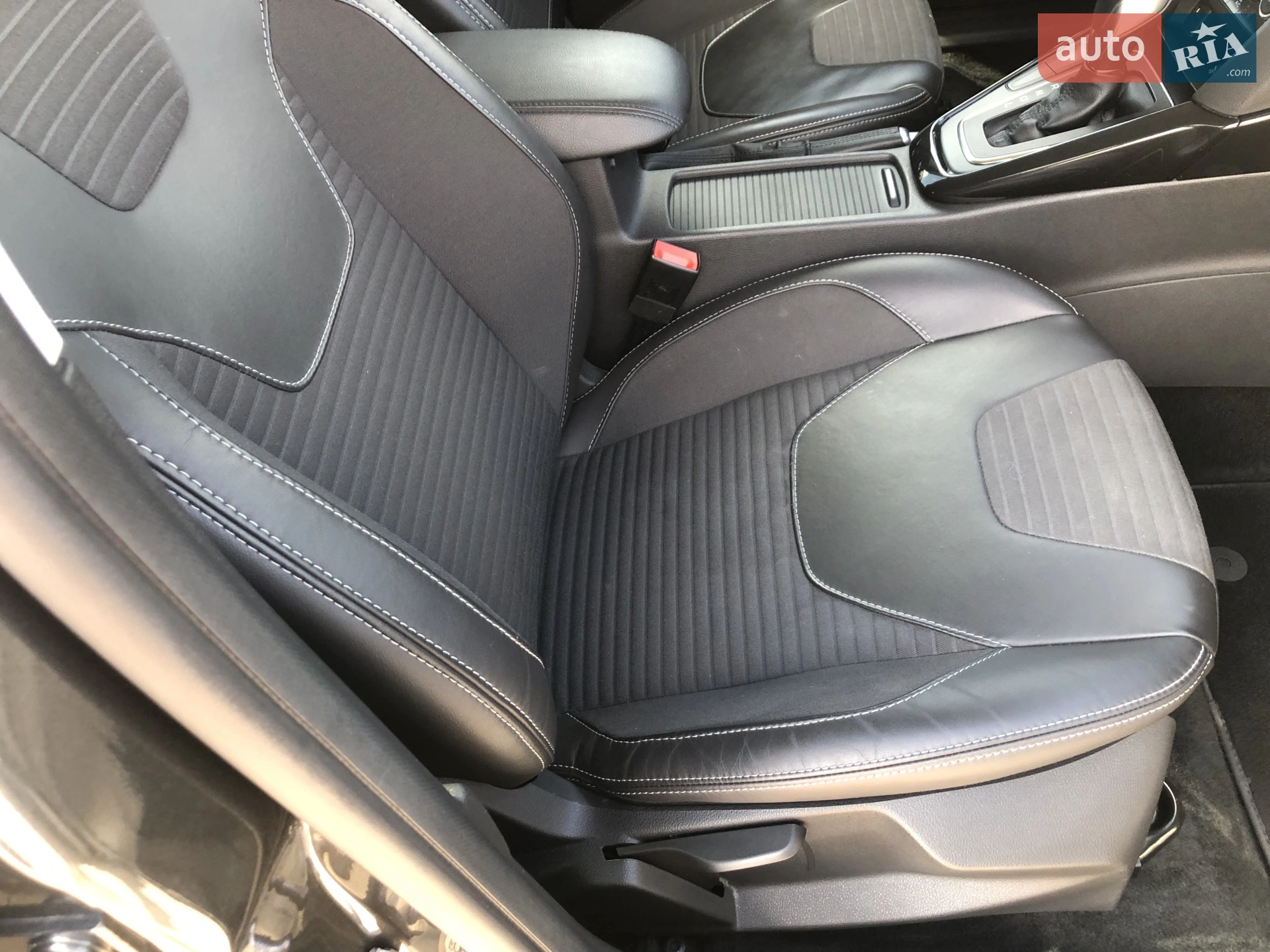 2017 Ford Focus - мініатюра 28