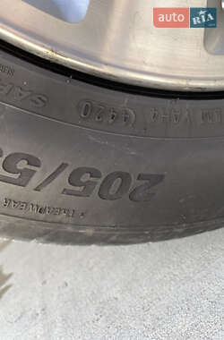 Хэтчбек Ford Focus 2006 в Тячеве