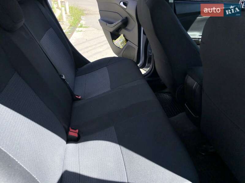 Седан Ford Focus 2015 в Николаеве фото 19 Седан Ford Focus 2015 в Николаеве