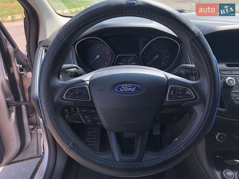 Седан Ford Focus 2015 в Николаеве фото 29 Седан Ford Focus 2015 в Николаеве