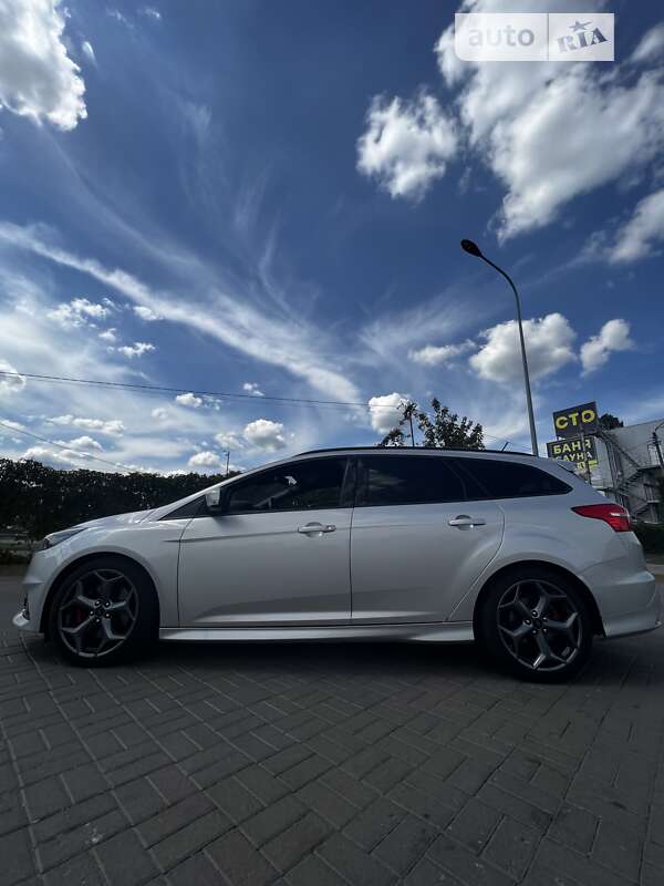 Универсал Ford Focus 2018 в Киеве фото 25 Универсал Ford Focus 2018 в Киеве