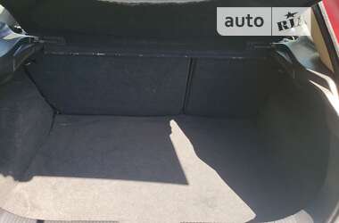 Хэтчбек Ford Focus 2002 в 