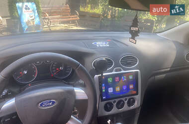 Хетчбек Ford Focus 2006 в 