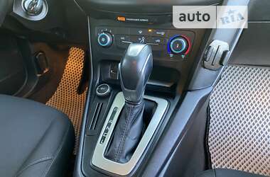 Хетчбек Ford Focus 2015 в  фото 31 Хетчбек Ford Focus 2015 в