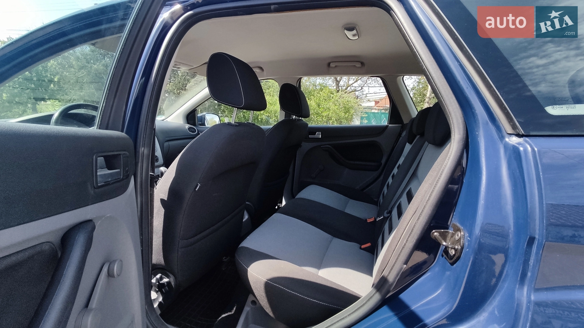 2010 Ford Focus - мініатюра 5