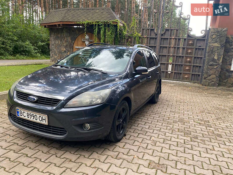Универсал Ford Focus 2009 в Новояворовске
