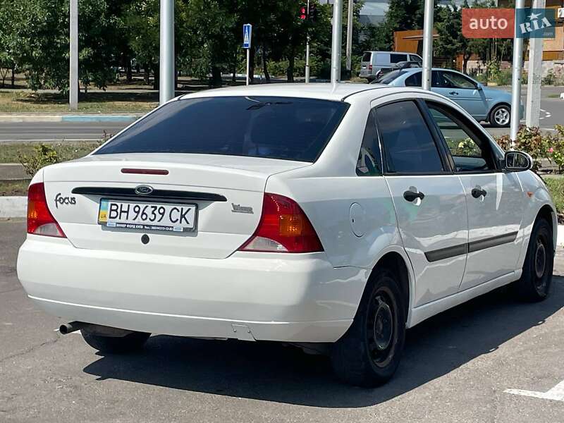 Седан Ford Focus 2001 в Южном фото 32 Седан Ford Focus 2001 в Южном