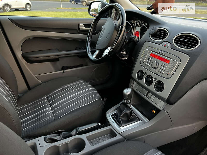 Хетчбек Ford Focus 2008 в Одесі