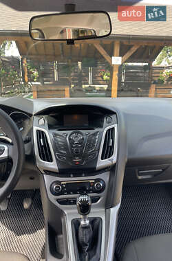 Универсал Ford Focus 2011 в 