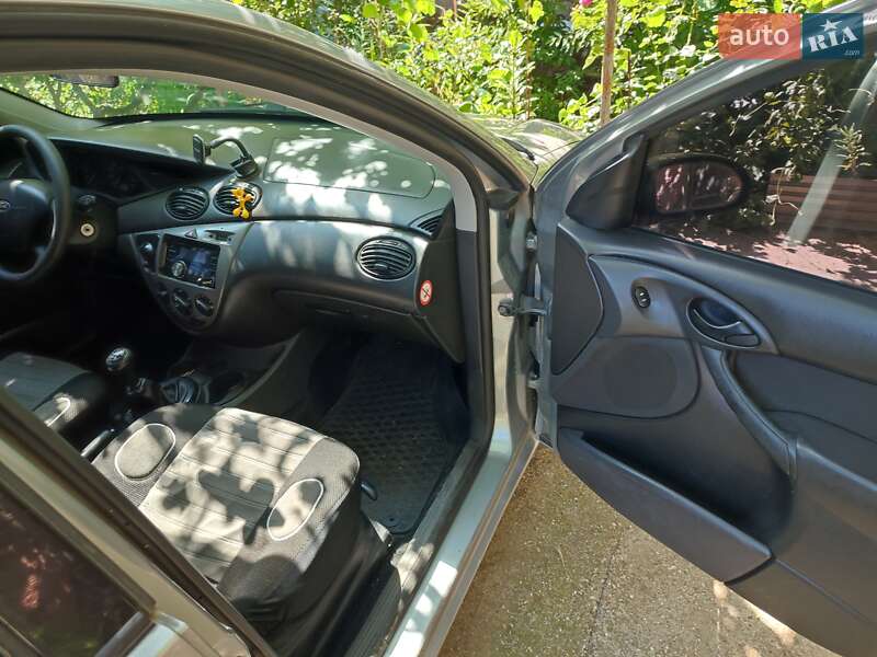 Седан Ford Focus 2003 в Белгороде-Днестровском фото 7 Седан Ford Focus 2003 в Белгороде-Днестровском