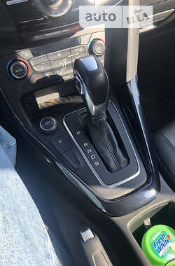 Хэтчбек Ford Focus 2017 в 