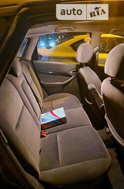 Хэтчбек Ford Focus 2002 в Киеве