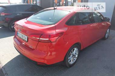 Седан Ford Focus 2015 в 