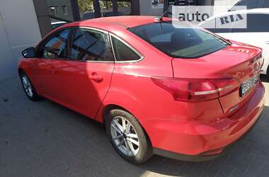 Седан Ford Focus 2015 в 