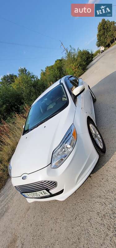 Хэтчбек Ford Focus 2015 в Каменец-Подольском