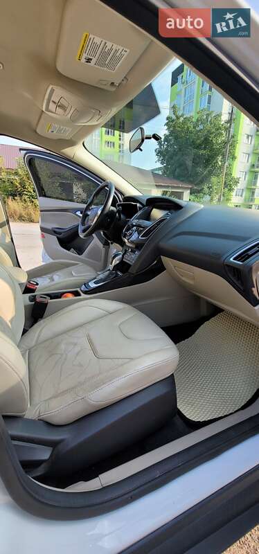 Хэтчбек Ford Focus 2015 в Каменец-Подольском
