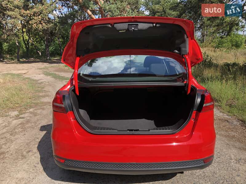 Седан Ford Focus 2015 в Днепре фото 26 Седан Ford Focus 2015 в Днепре