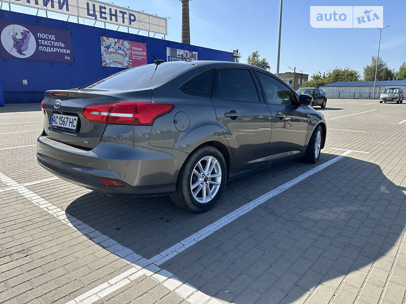 Седан Ford Focus 2017 в Нововолынске