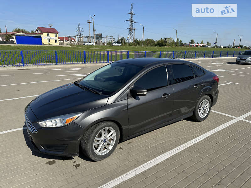 Седан Ford Focus 2017 в Нововолынске