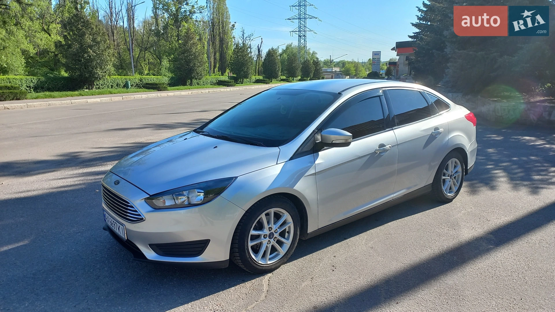 Ford Focus 2015 VIN 1FADP3F22FL371990 фото оголошення 2 з 11