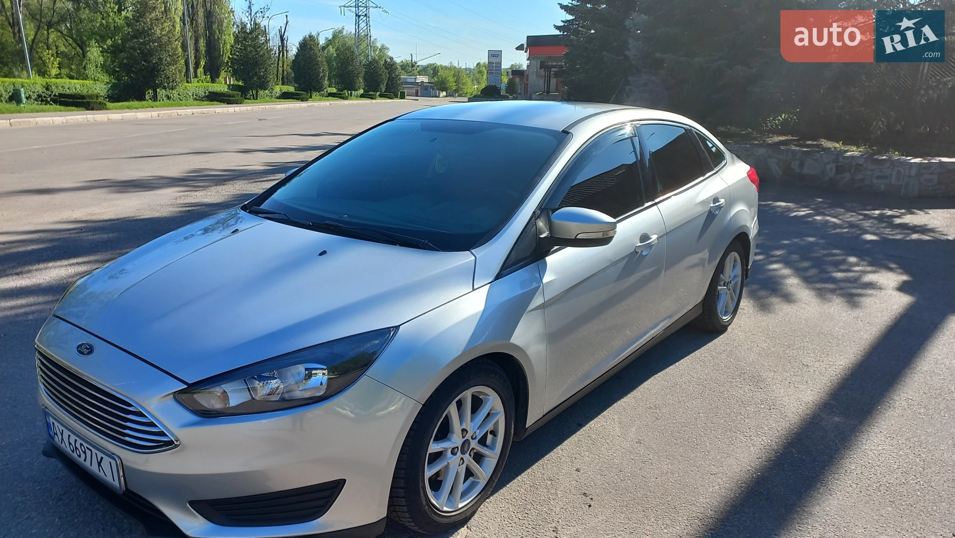 Ford Focus 2015 VIN 1FADP3F22FL371990 фото оголошення 6 з 11