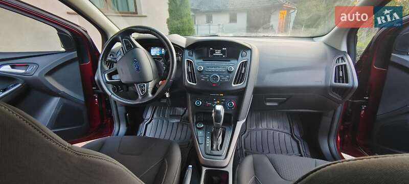 Седан Ford Focus 2015 в Львові