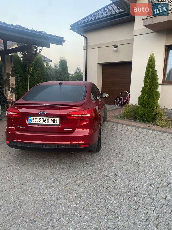 Седан Ford Focus 2015 в Львові