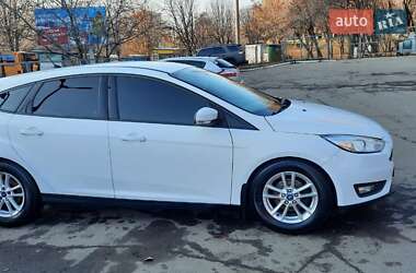 Хэтчбек Ford Focus 2015 в Днепре