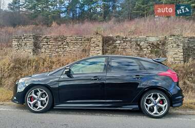 Хэтчбек Ford Focus 2013 в Львове